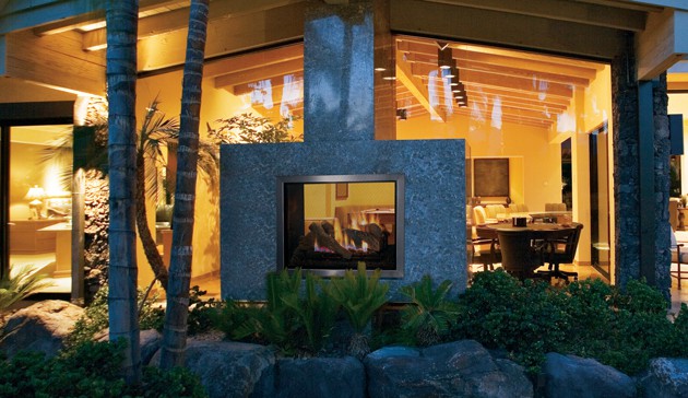 Outdoor-See-Through-Fireplaces-Ottawa-Impressive-Climate-Control